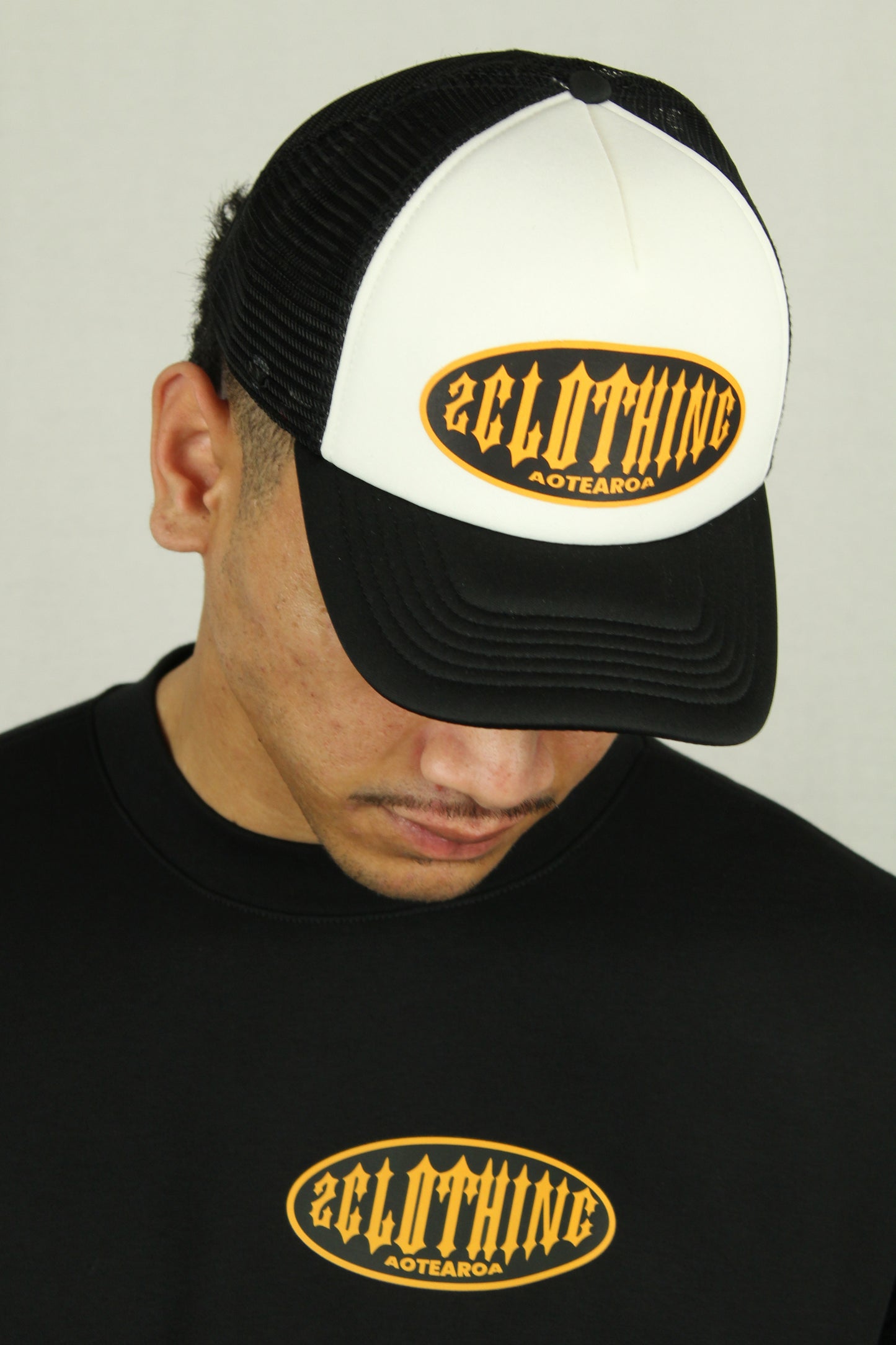 2CLOTHING Trucker Cap Black & Orange