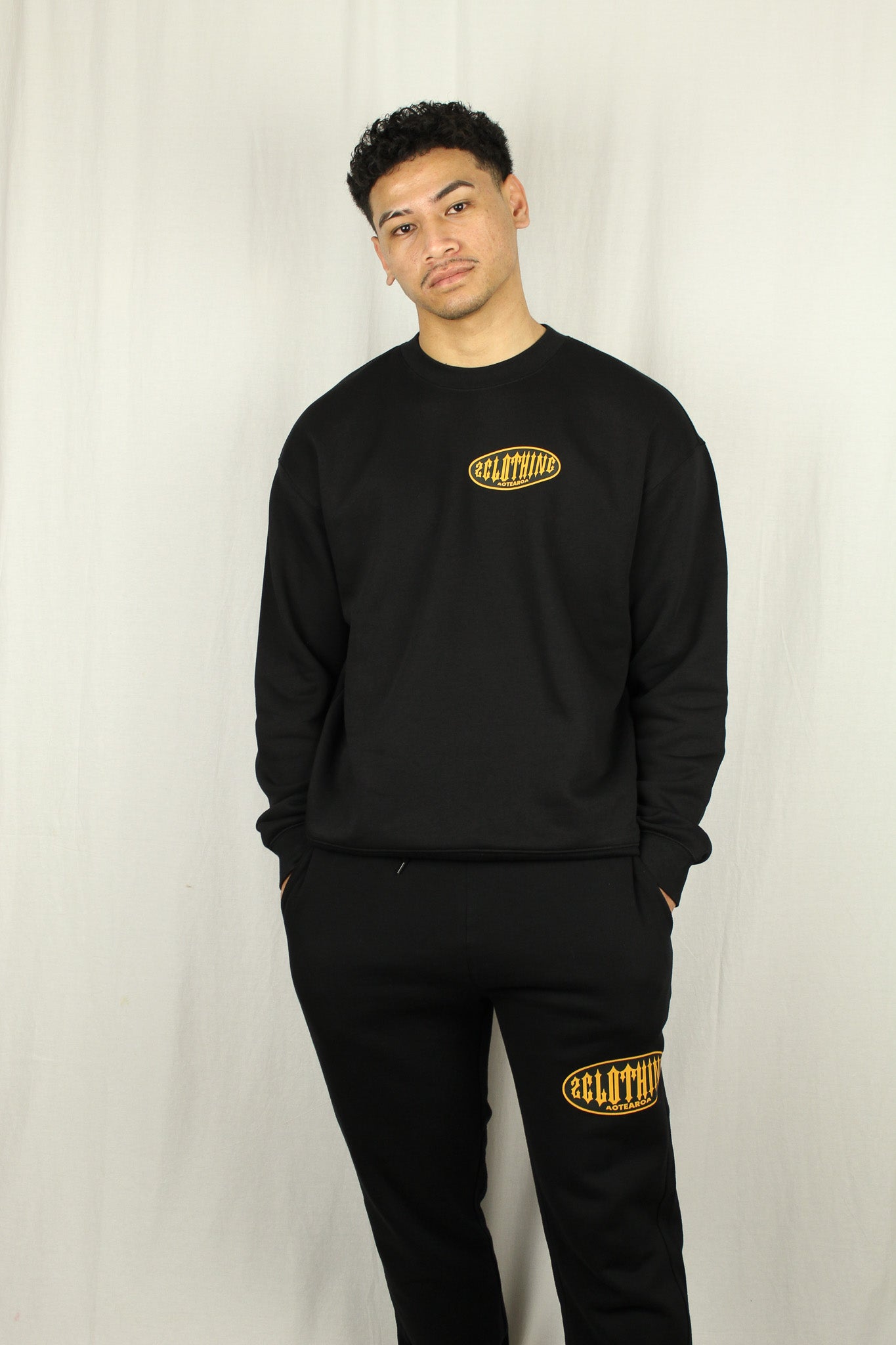 2CLOTHING Crewneck Black